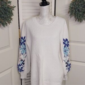 NWOT Lane Bryant White Sweater with Blue Patterned Sleeves